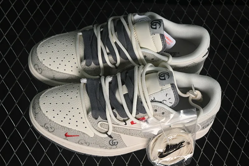 All categories Air Jordan Jordan series basketball shoes Air Jordan 1 Low High-end customized low-top sneakers Travis Scott x Fragment Design x Air Jordan 1 Low OG SP AJ1 Joe 1 Gucci beige denim low-top cultural casual sneakers HT5088-601